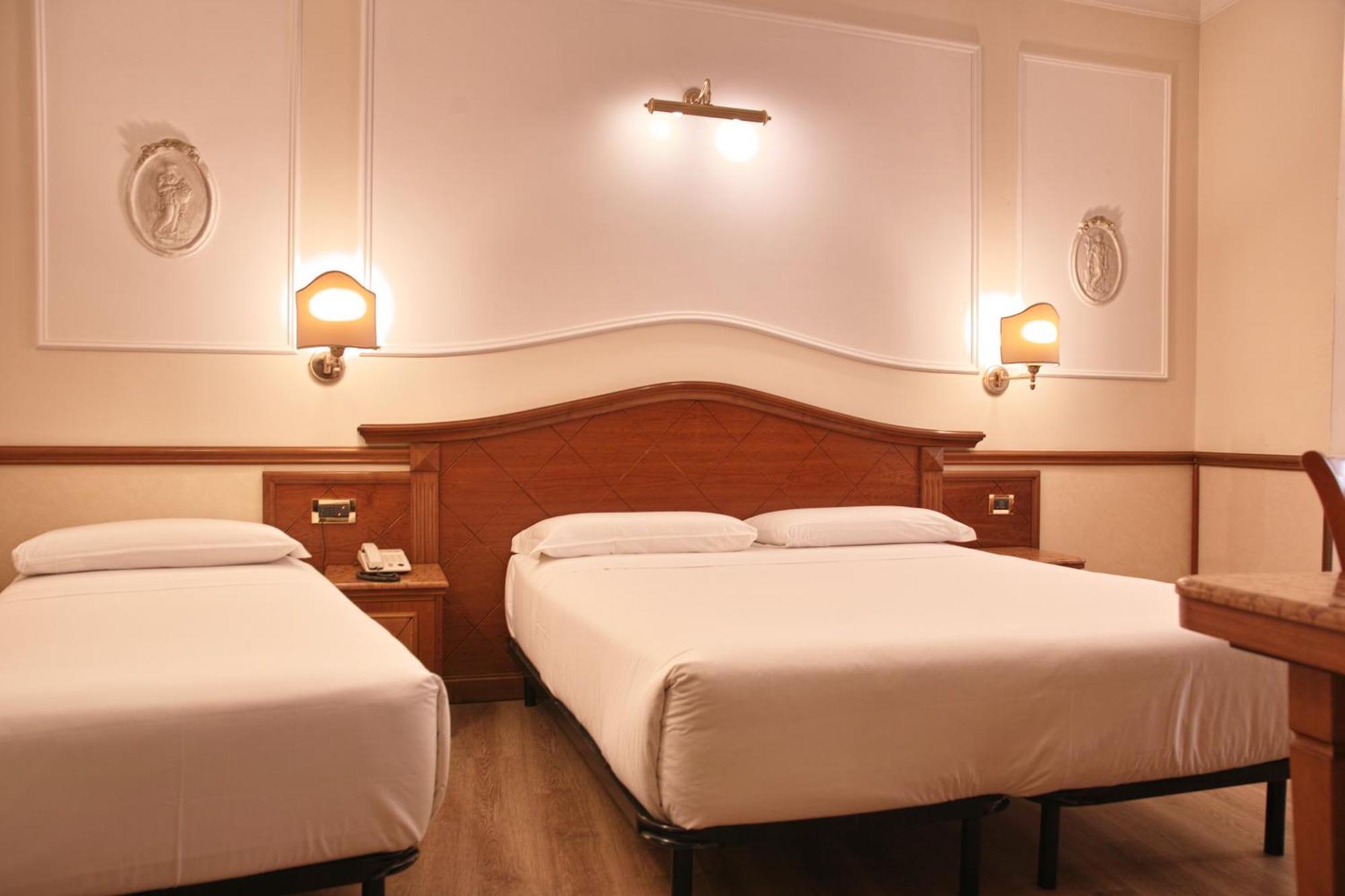 Hotel Hiberia Roma Esterno foto