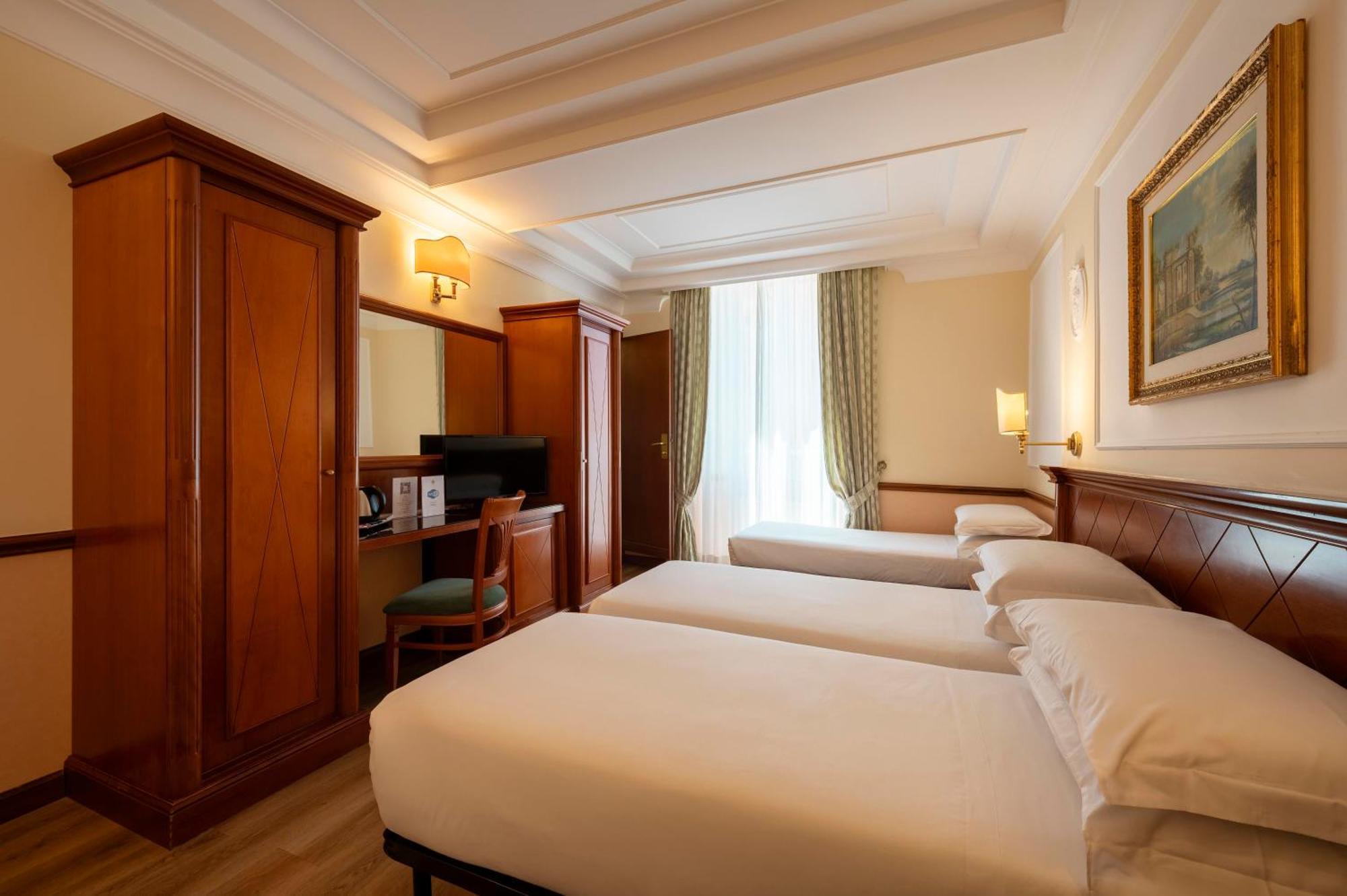 Hotel Hiberia Roma Esterno foto