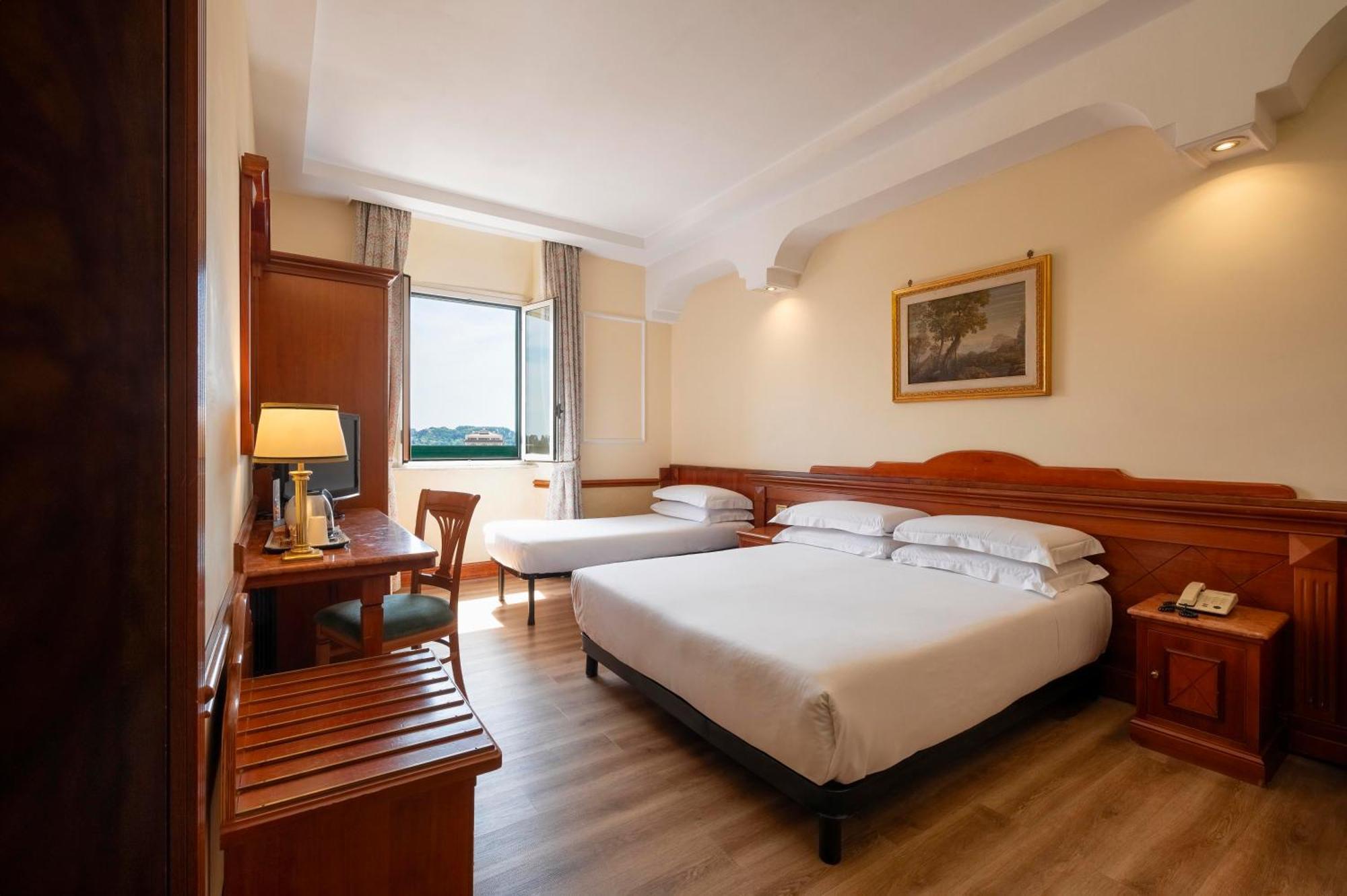 Hotel Hiberia Roma Esterno foto