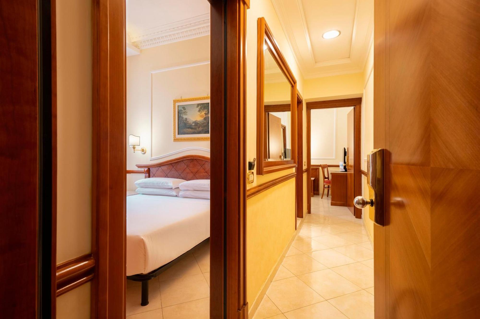 Hotel Hiberia Roma Esterno foto