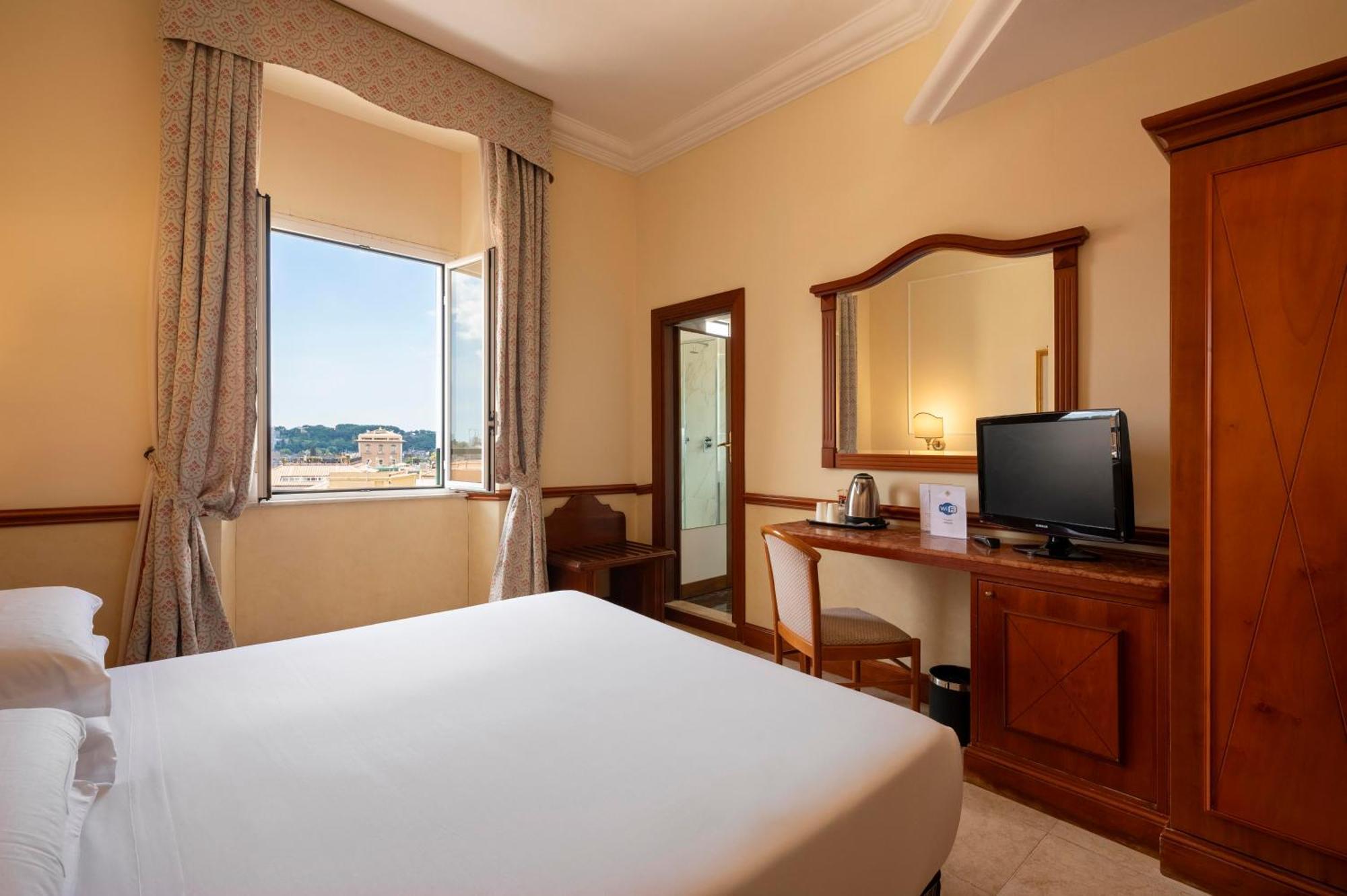 Hotel Hiberia Roma Esterno foto
