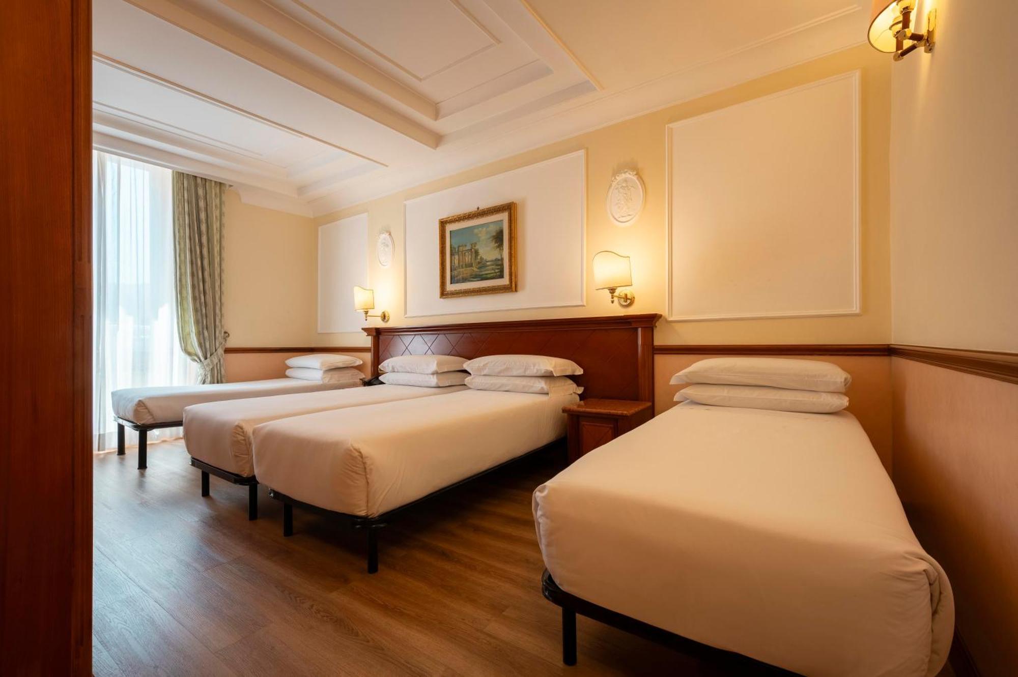 Hotel Hiberia Roma Esterno foto