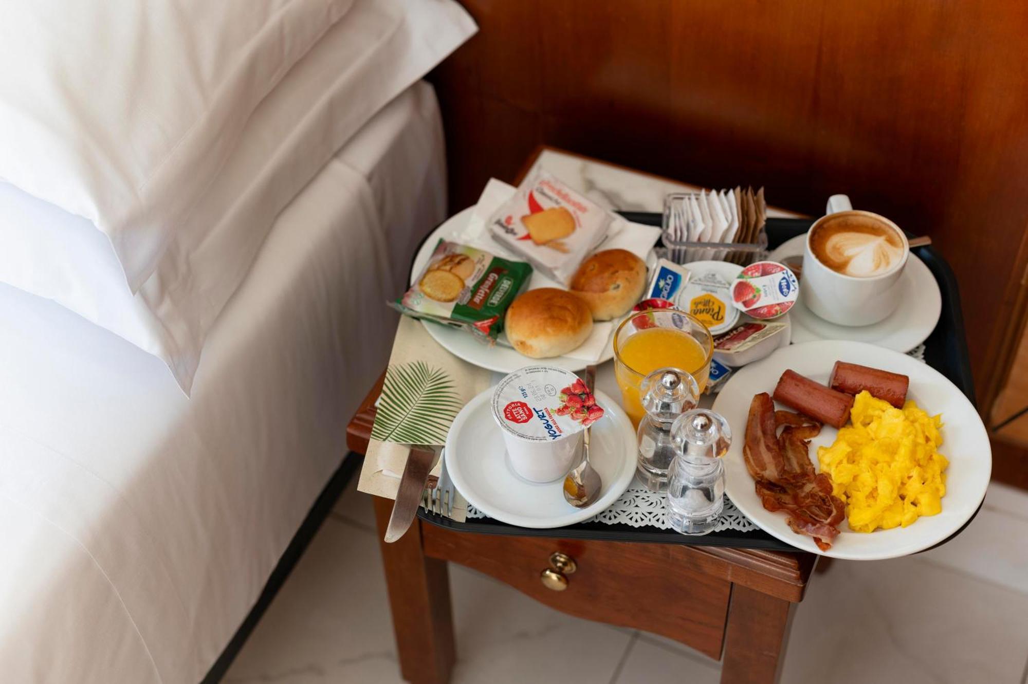 Hotel Hiberia Roma Esterno foto