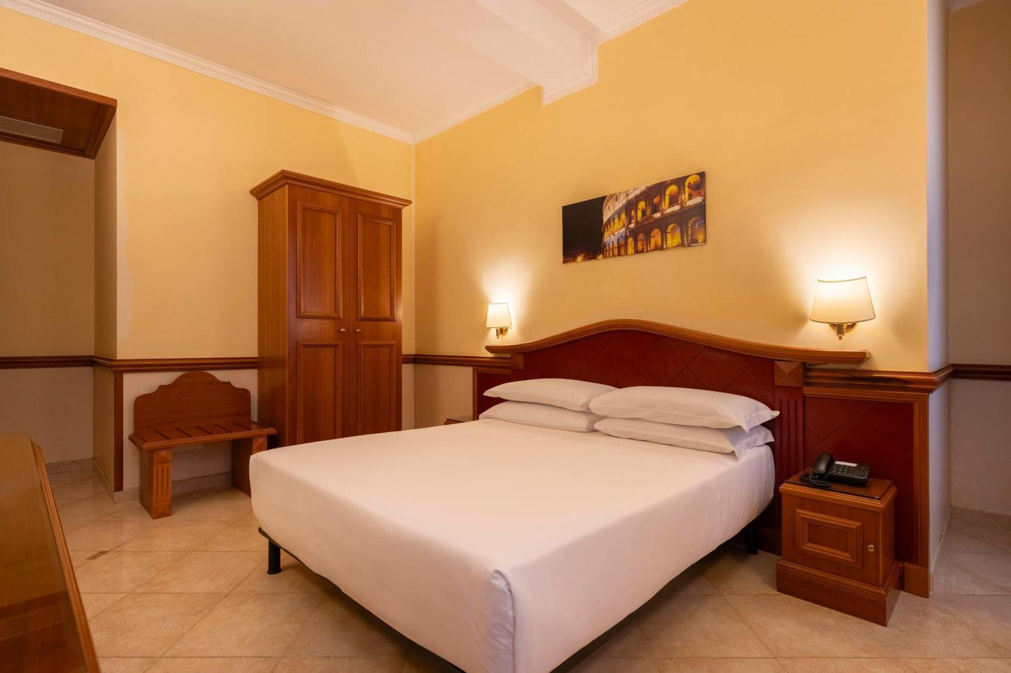 Hotel Hiberia Roma Esterno foto